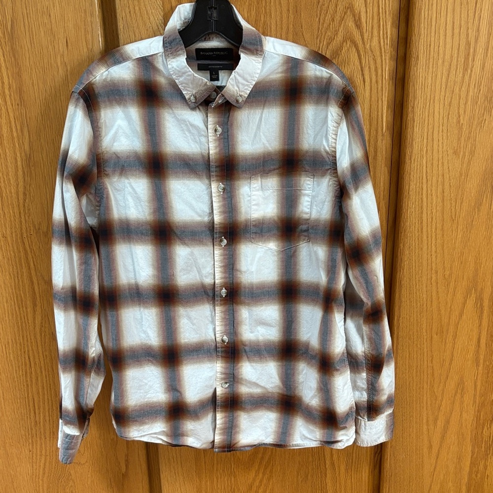 Banana Republic Long Sleeve Brown Cream Plaid Untucked Fit Button Down Shirt L